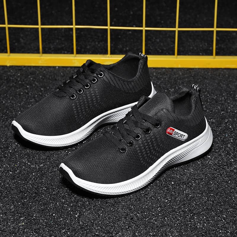 Men's Breathable Flyknit Mesh Casual Athletic Running Shoes Lightweight Wear-Resistant Comfortable Sneakers