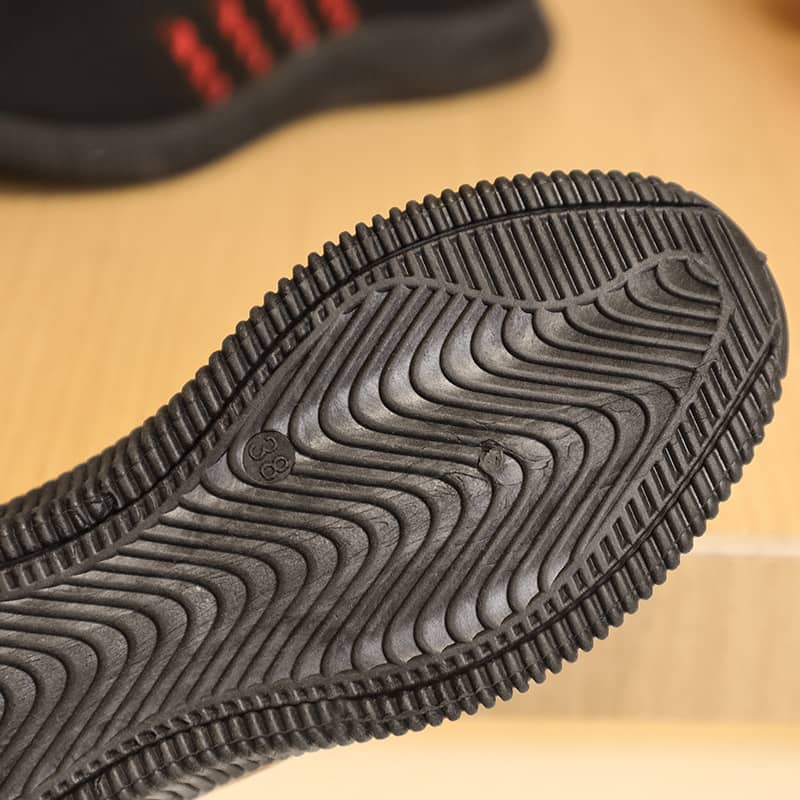 New Spring Breathable Lightweight Slip-On Walking Shoes for Women Comfortable Casual Athletic Sneakers