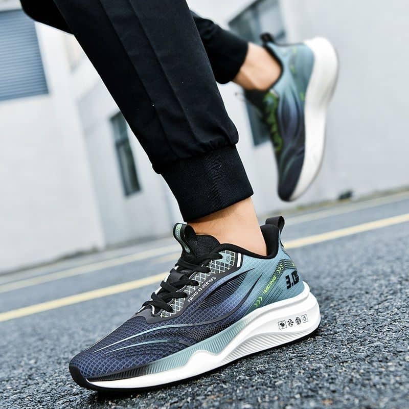 Men's Mesh Lightweight Running Shoes Breathable Student Athletic Sneakers