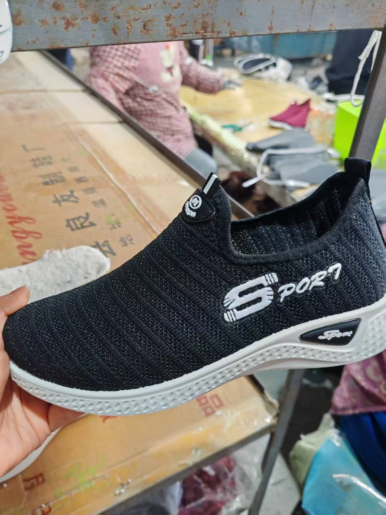 New Women's Flyknit Athletic Shoes Soft Sole Anti-Slip Breathable Dance Walking Sneakers