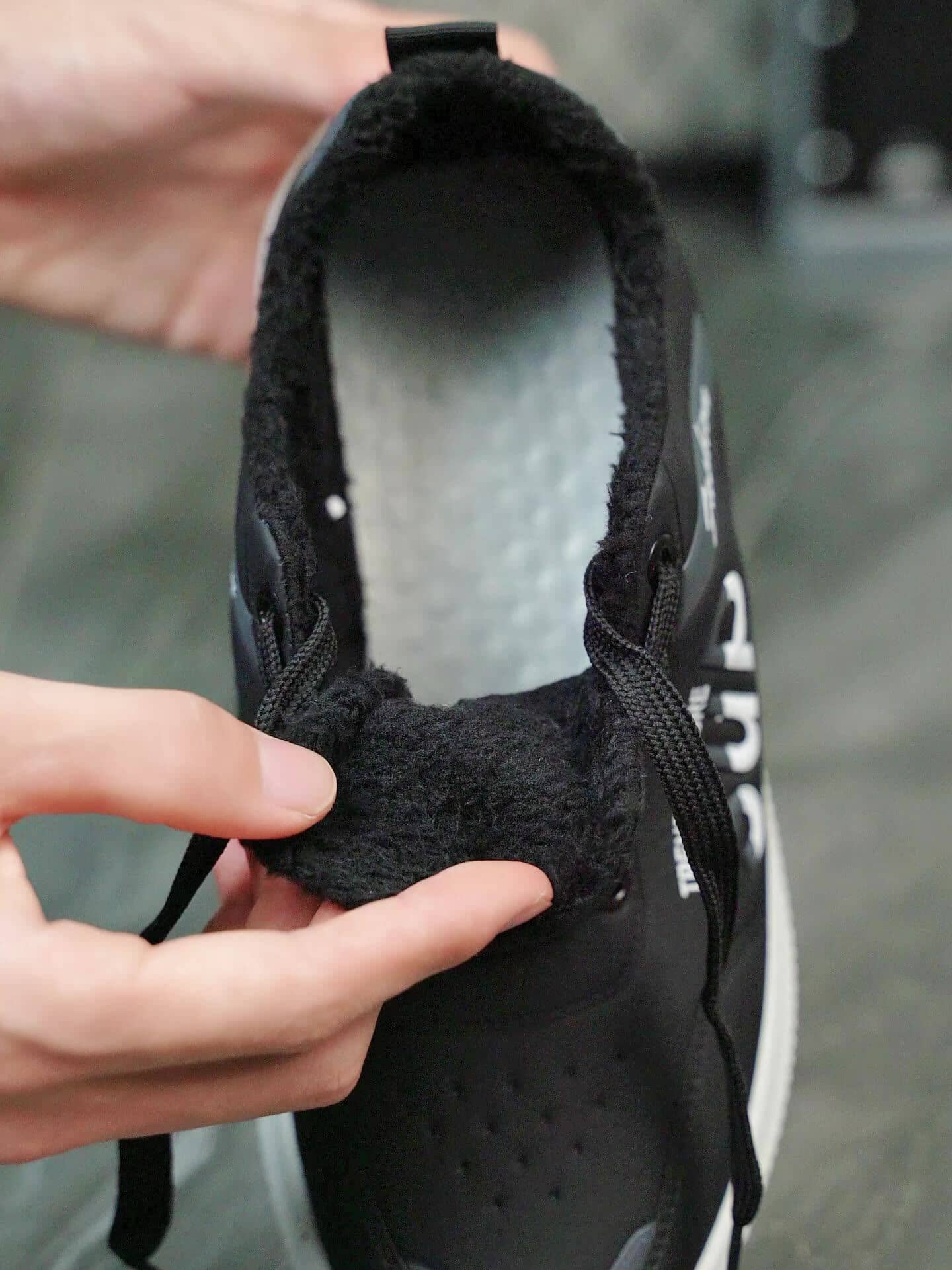 Men's Korean-Style Casual PU Athletic Shoes Comfortable Student White Sneakers Running Shoes