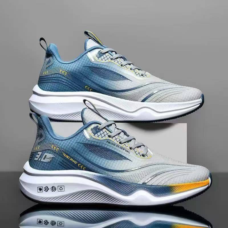 Men's Mesh Lightweight Running Shoes Breathable Student Athletic Sneakers