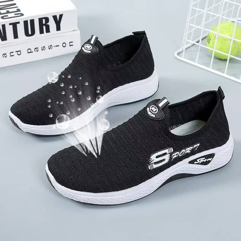 New Women's Flyknit Athletic Shoes Soft Sole Anti-Slip Breathable Dance Walking Sneakers