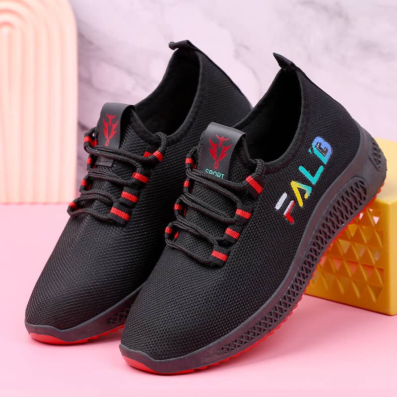 New Women's Slip-On Shoes Lightweight Breathable Mom Shoes Comfortable Versatile Fashion Athletic Casual Walking Shoes
