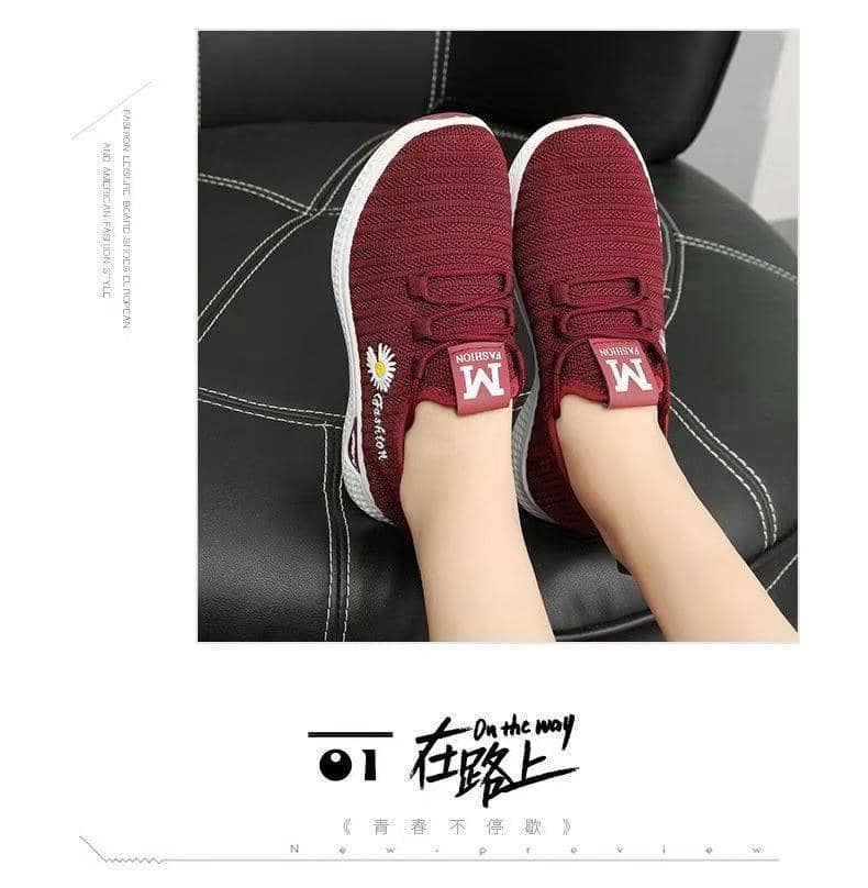 New Flyknit Women's Athletic Shoes Soft Sole Slip-On Casual Walking Shoes Anti-Slip
