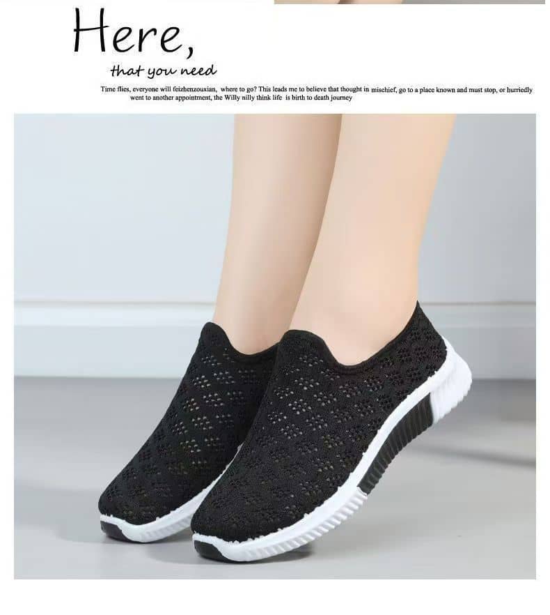 New Women's Flyknit Athletic Shoes Soft Sole Anti-Slip Breathable Dance Walking Sneakers