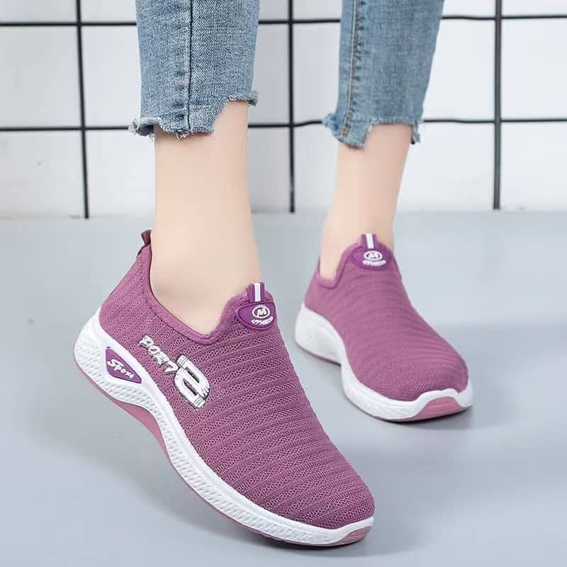 New Women's Flyknit Athletic Shoes Soft Sole Anti-Slip Breathable Dance Walking Sneakers