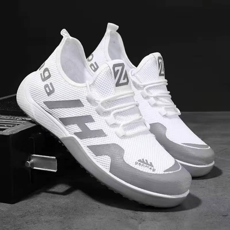 Men's Comfortable Breathable Mesh Cloth Casual Running Track Shoes