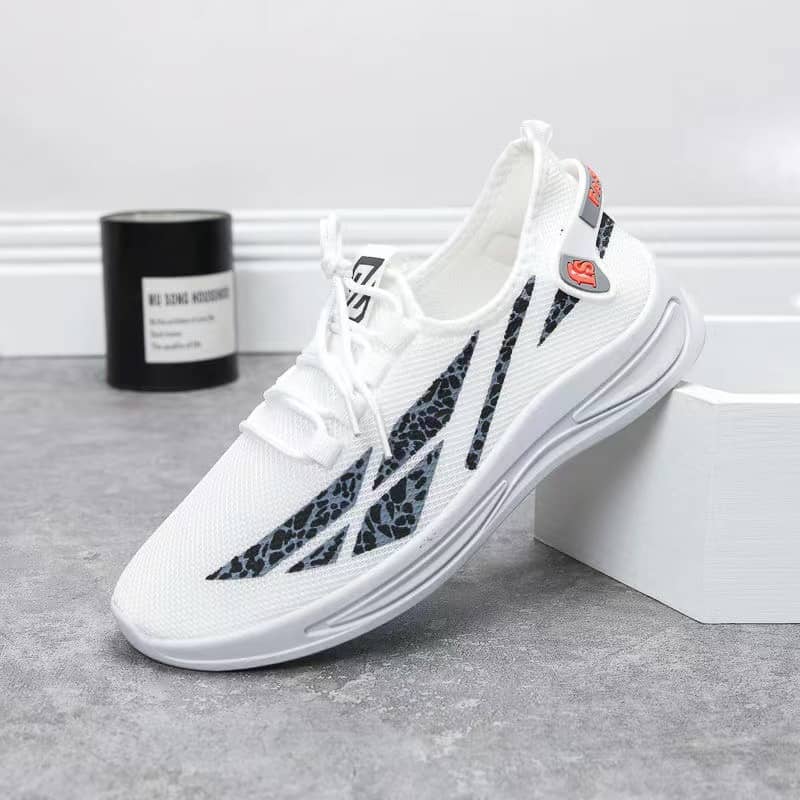 2023 New Summer Men's Breathable Mesh Cloth Sneakers Student Comfortable Running Shoes