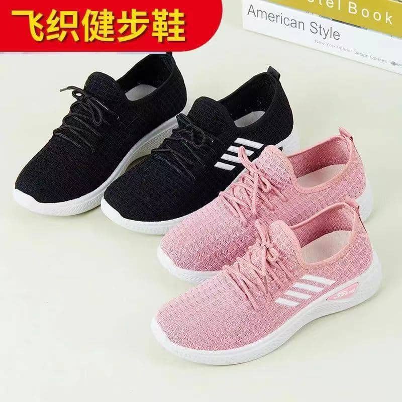 Women's Flyknit Athletic Shoes Soft Sole Slip-On Casual Walking Shoes Breathable Anti-Slip