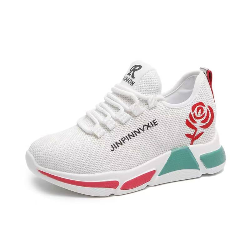 New Women's Slip-On Shoes Lightweight Breathable Mom Shoes Comfortable Versatile Fashion Athletic Casual Walking Shoes
