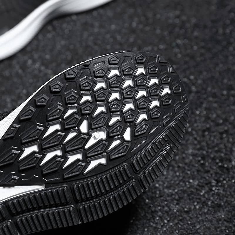 Men's Breathable Flyknit Mesh Casual Athletic Running Shoes Lightweight Wear-Resistant Comfortable Sneakers