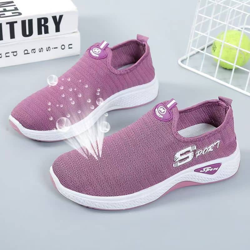 New Women's Flyknit Athletic Shoes Soft Sole Anti-Slip Breathable Dance Walking Sneakers