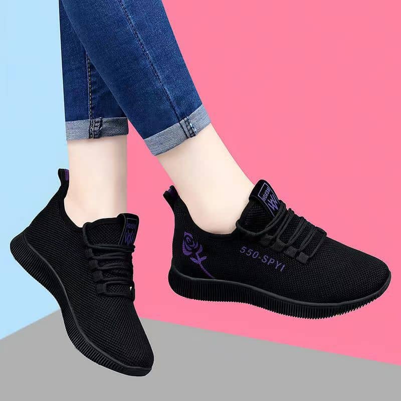 New Spring Breathable Comfortable Cloth Shoes for Women Lightweight Casual Walking Sneakers