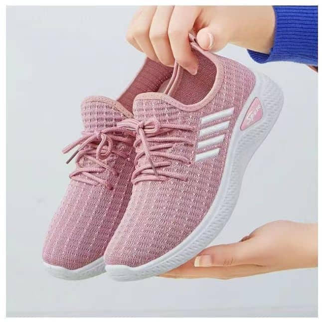 Women's Flyknit Athletic Shoes Soft Sole Slip-On Casual Walking Shoes Breathable Anti-Slip