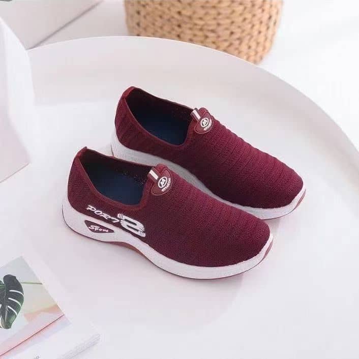 New Women's Flyknit Athletic Shoes Soft Sole Anti-Slip Breathable Dance Walking Sneakers