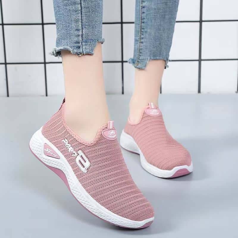 New Women's Flyknit Athletic Shoes Soft Sole Anti-Slip Breathable Dance Walking Sneakers