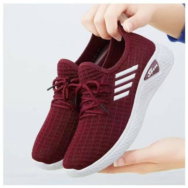 New Women's Flyknit Athletic Shoes Soft Sole Anti-Slip Breathable Dance Walking Sneakers