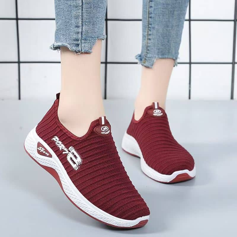 New Women's Flyknit Athletic Shoes Soft Sole Anti-Slip Breathable Dance Walking Sneakers