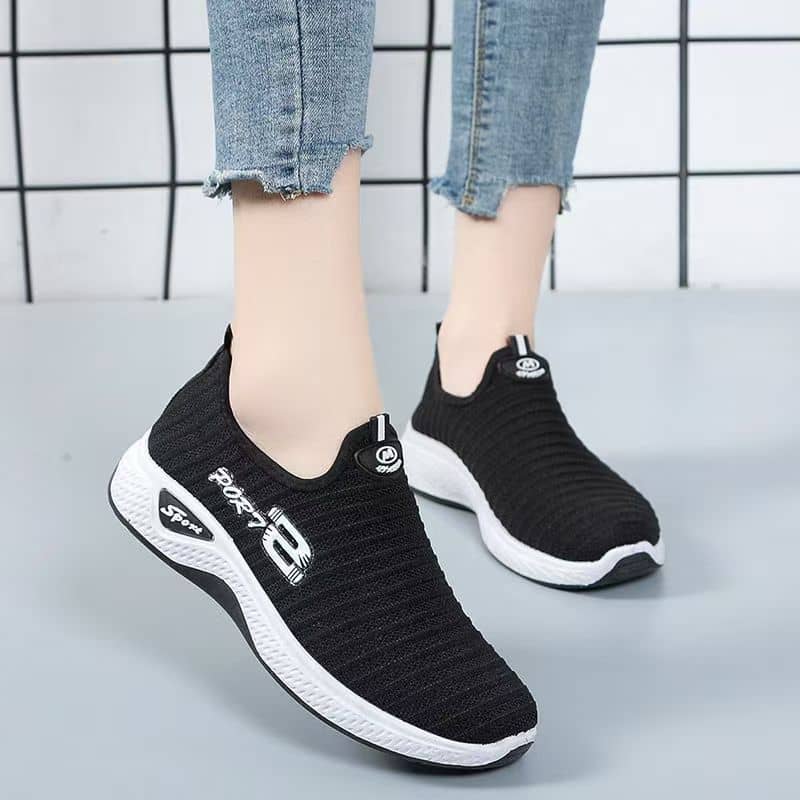 New Women's Flyknit Athletic Shoes Soft Sole Anti-Slip Breathable Dance Walking Sneakers