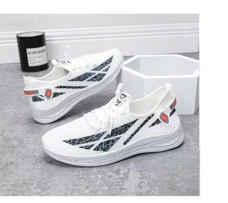 2023 New Summer Men's Breathable Mesh Cloth Sneakers Student Comfortable Running Shoes