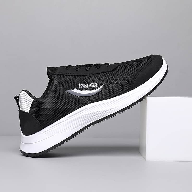 Men's Breathable Mesh Casual Athletic Sneakers Lightweight Wear-Resistant Flyknit Running Shoes