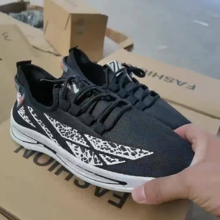 2023 New Summer Men's Breathable Mesh Cloth Sneakers Student Comfortable Running Shoes