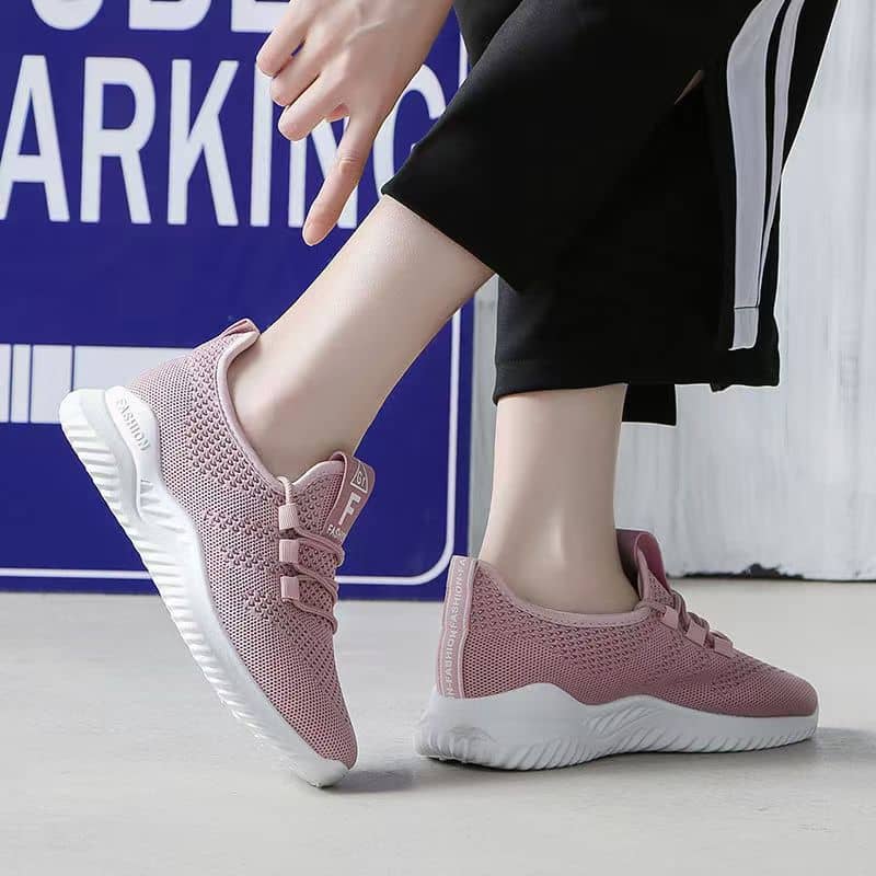 Unisex Flyknit Mesh Sneakers Breathable Comfortable Korean Style Student Running Shoes for Couples