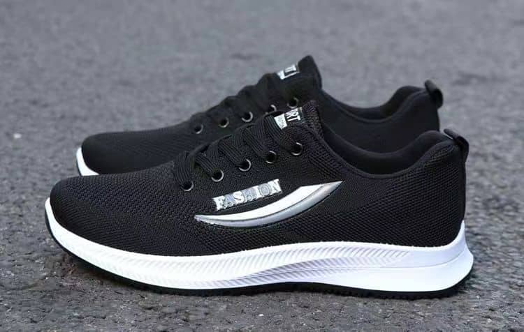 New Spring Breathable Mesh Casual Athletic Shoes for Men Comfortable Lightweight Sneakers