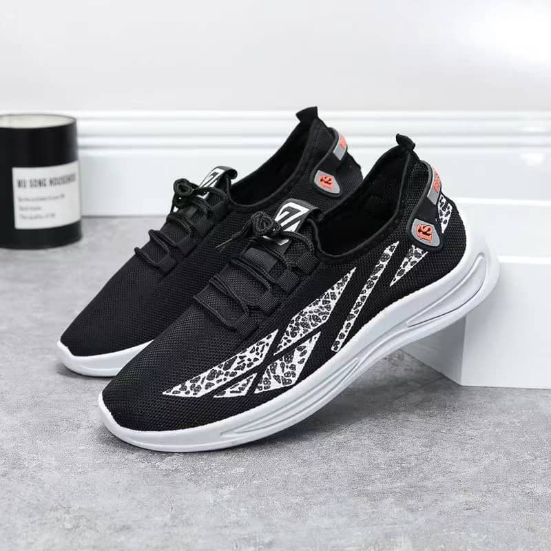 2023 New Summer Men's Breathable Mesh Cloth Sneakers Student Comfortable Running Shoes