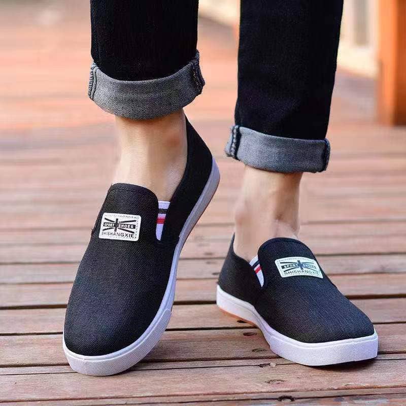 Men's Canvas Slip-On Shoes Denim Casual Loafers Lightweight Breathable Anti-Slip Wear-Resistant Student Shoes